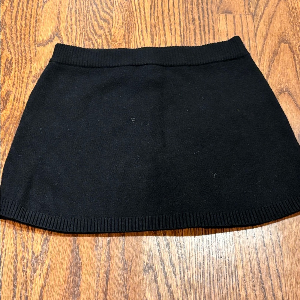 Vince Camuto Classic Black Mini Skirt